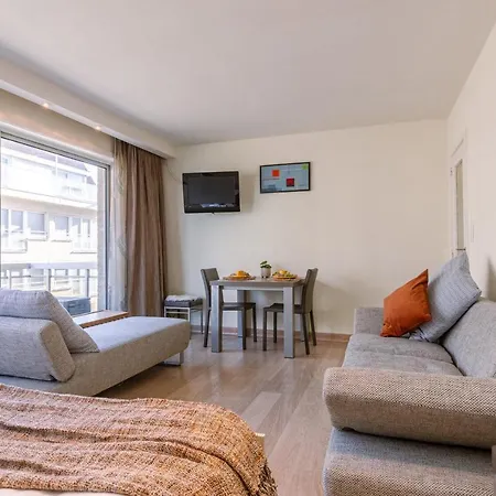 דירה Stunning Studio With Open Lateral Seaview, Indoor Pool & Parking