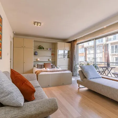 דירה Stunning Studio With Open Lateral Seaview, Indoor Pool & Parking דה האן